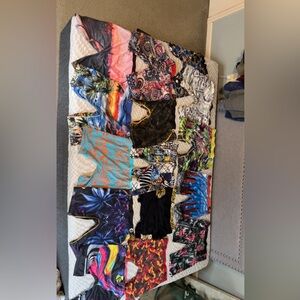 Amazing collection of Large Ethikas(1 is XL Black/cheetah print)Great condition